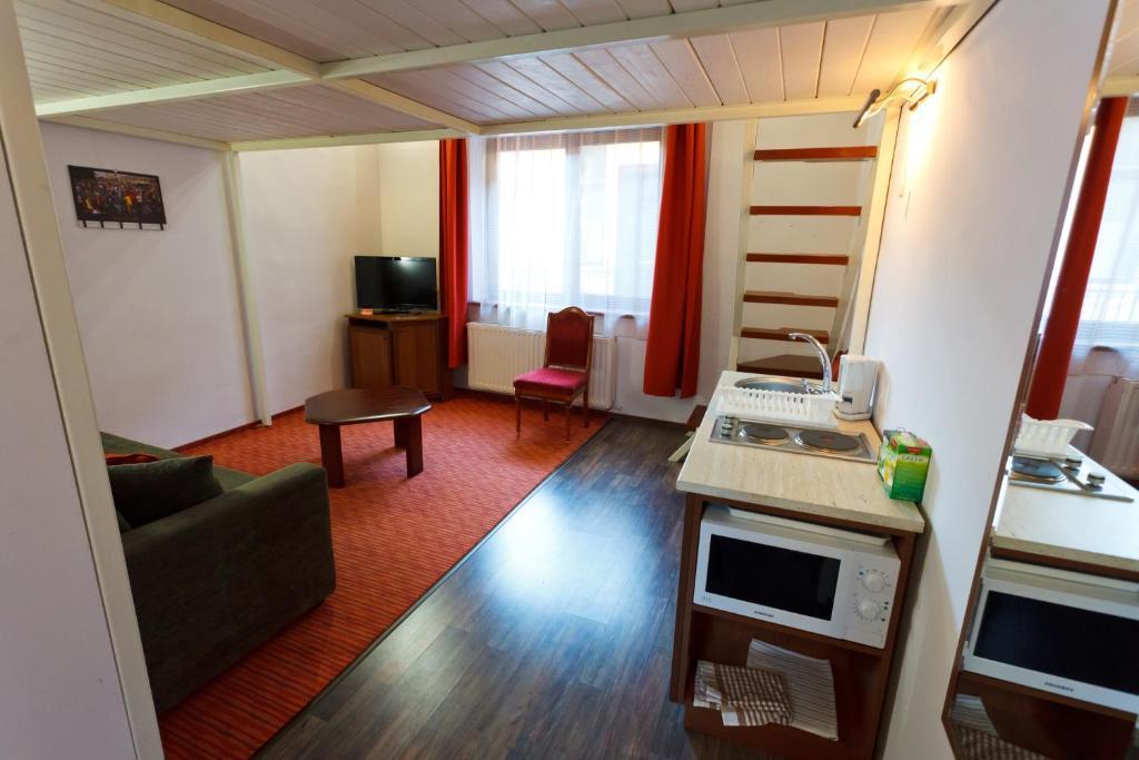Pension Ferdinand Panzio Sfântu-Gheorghe Zimmer foto
