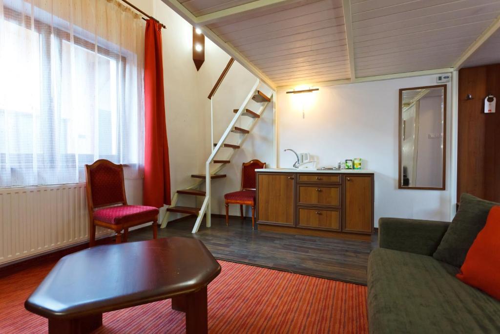 Pension Ferdinand Panzio Sfântu-Gheorghe Zimmer foto